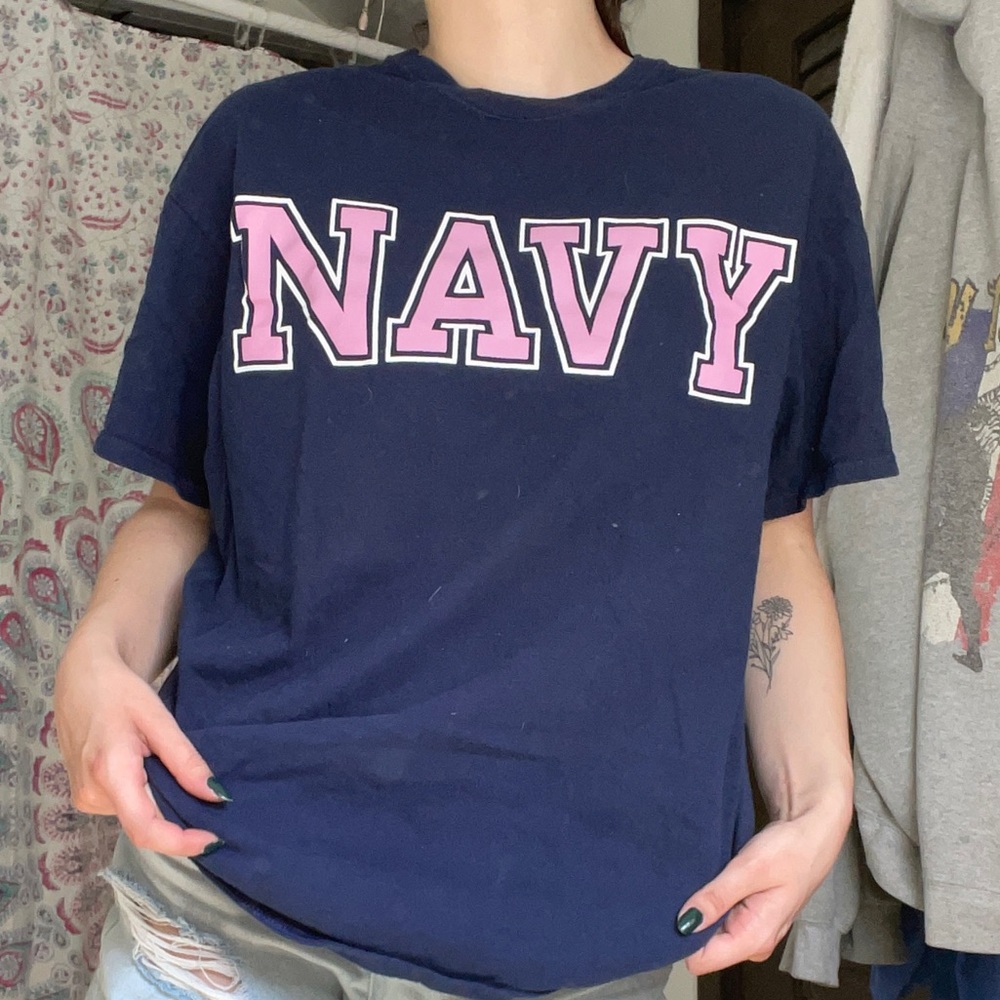 Navy Tee shirt